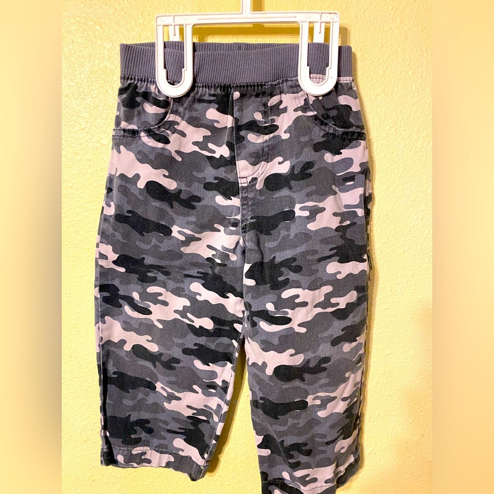 granimals, 2T pants, 2 pairs, grey, black, & white camo, stretchy waist band